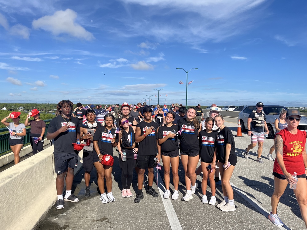 memorial bridge walk