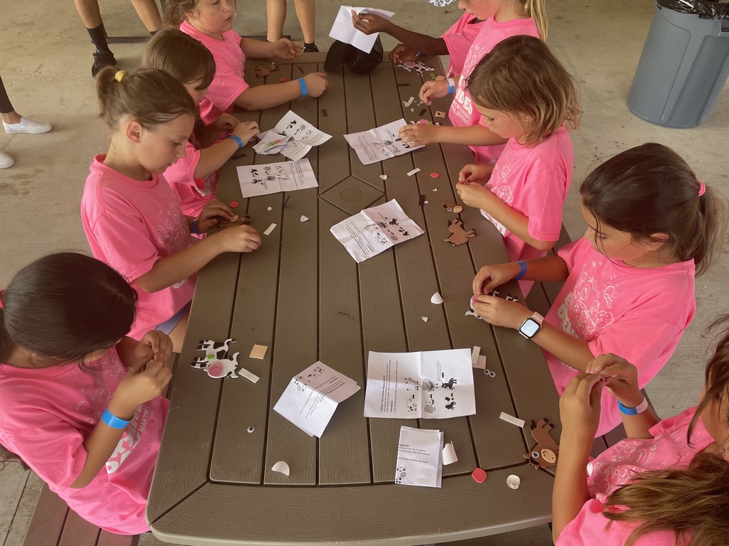 Pinewood Extended Day campers visit Hobe Sound Farms
