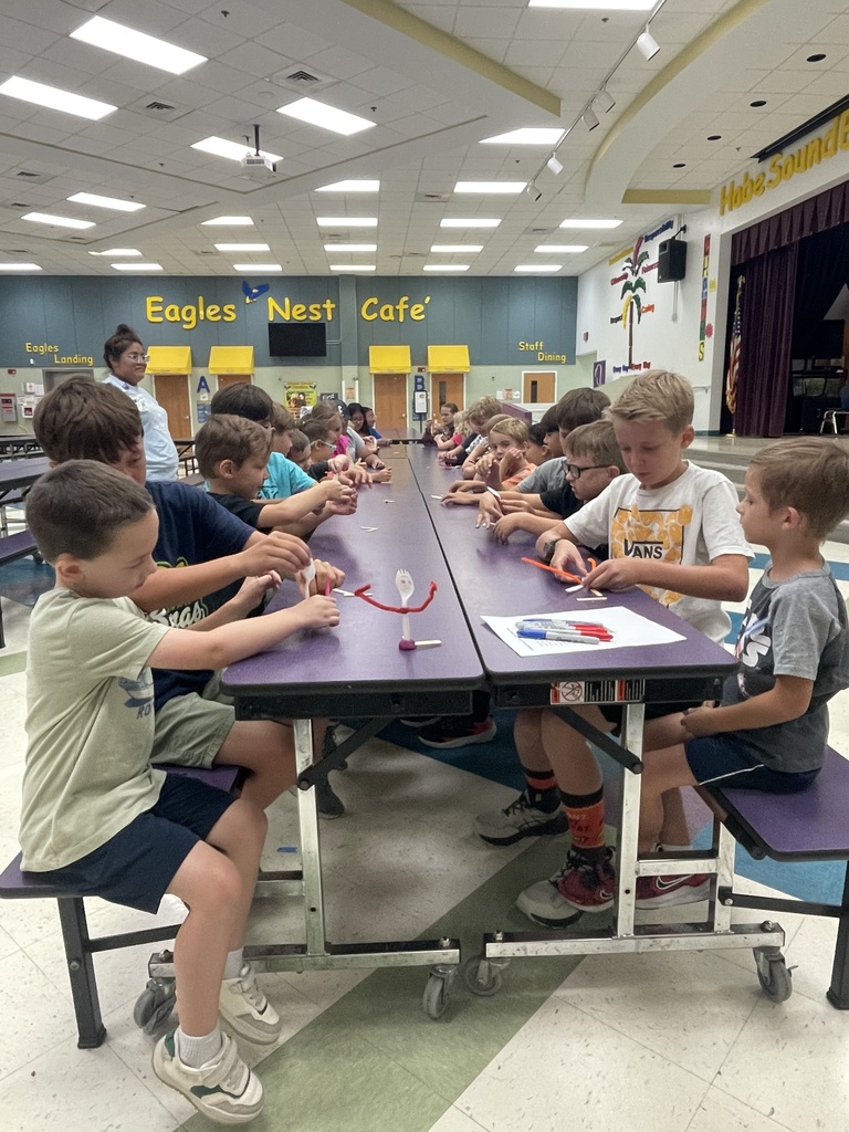 HSE Extended Day campers create crafts