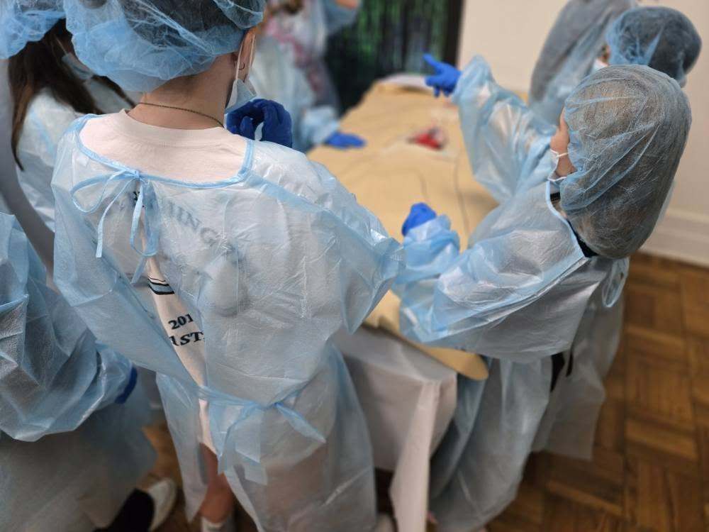 Crystal Lake Elementary 5th graders test their medical knowledge
