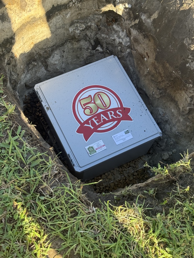 Hobe Sound community seals time capsule to commemorate 100 year anniversary of Apollo School