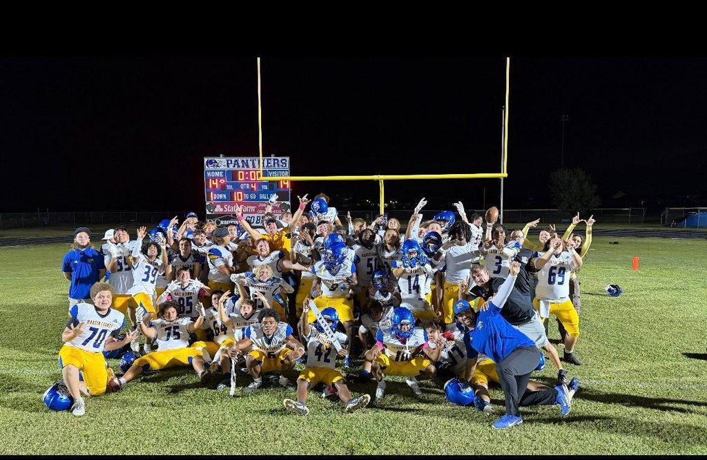 MCHS football district champs