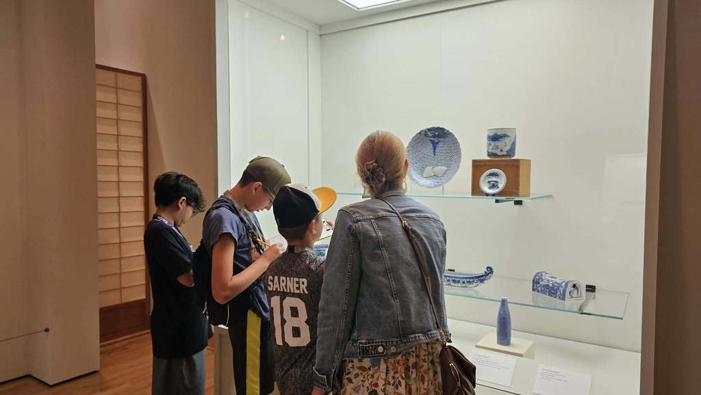 HOMS students explore the Morikami Museum and Gardens