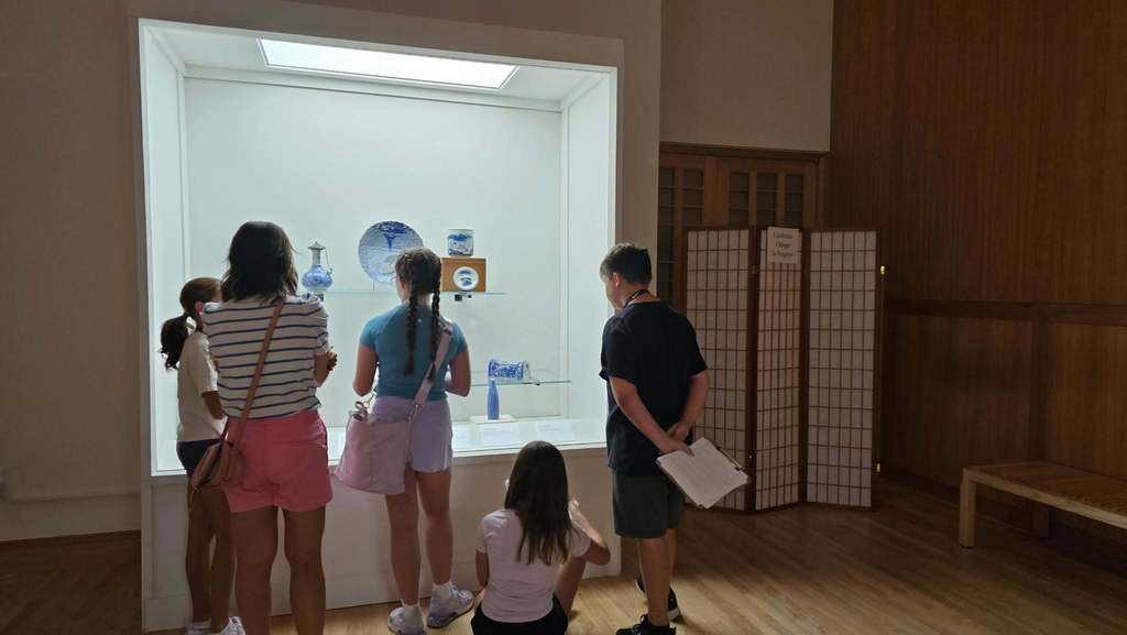 HOMS students explore the Morikami Museum and Gardens