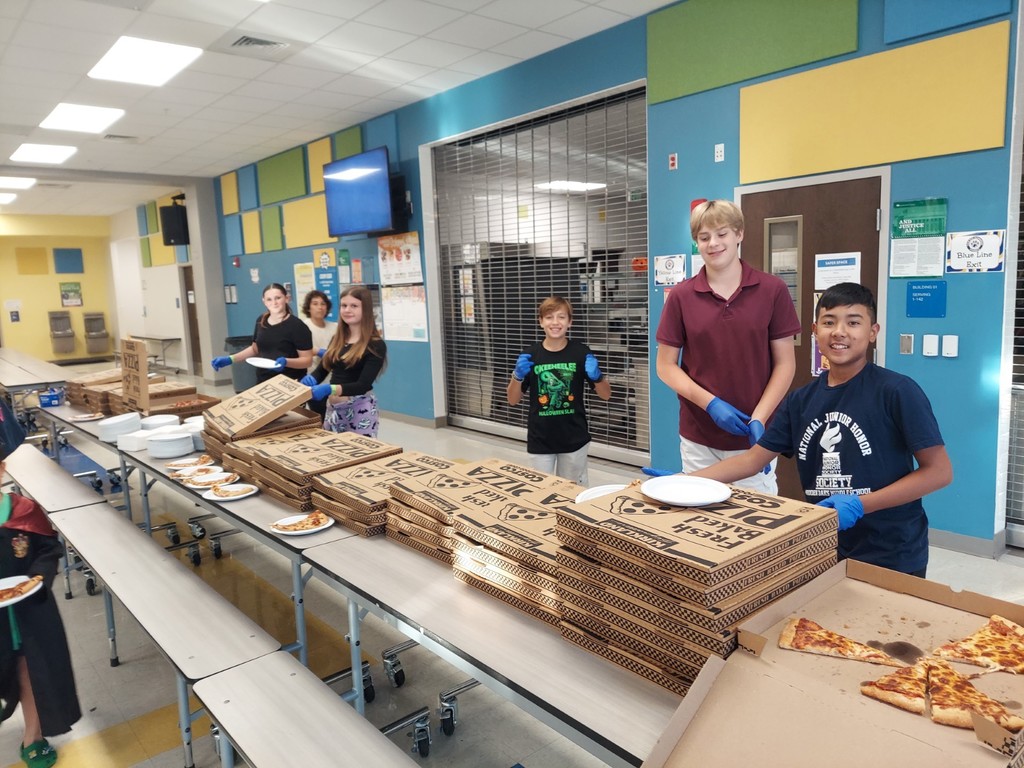 HOMS NJHS members at PCE's trunk or treat