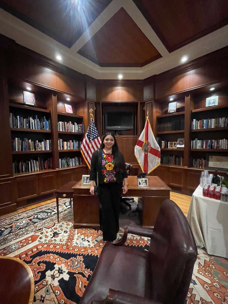 HOMS teacher wins excellence in education award