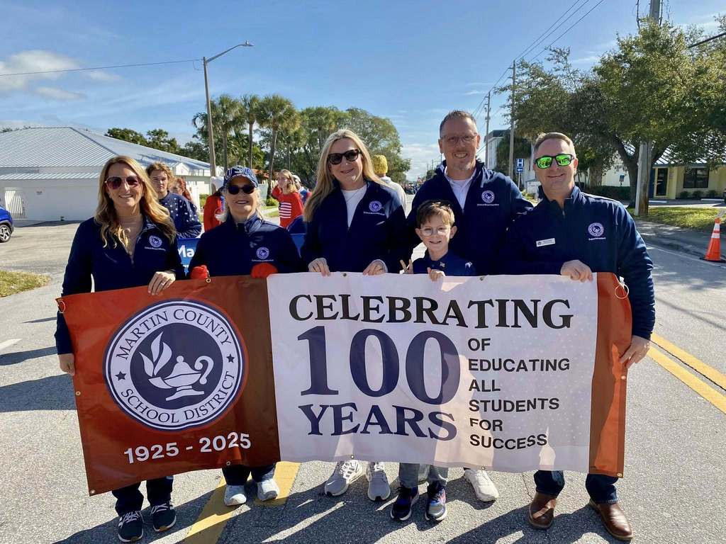 MCSD students, superintendent and school board members participate in Veterans Day Parade