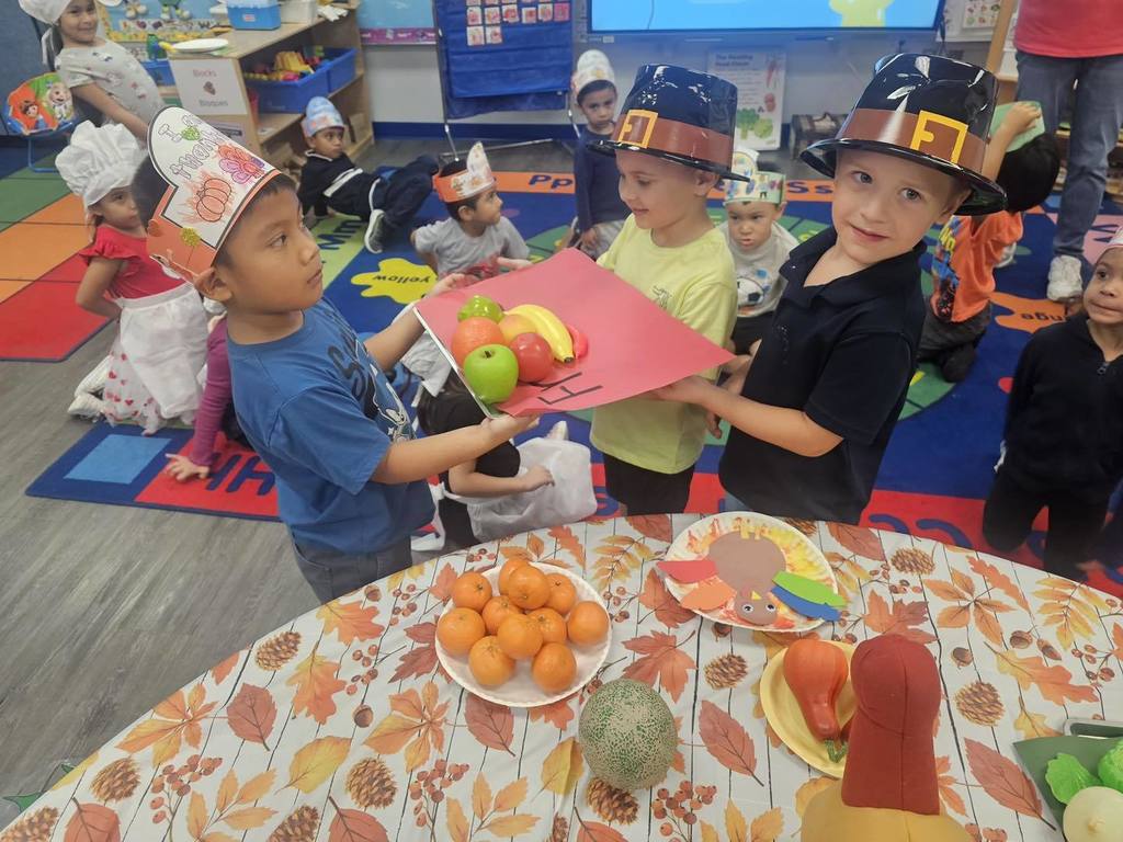 VPK students celebrate Thanksgiving with gratitude and arts and crafts