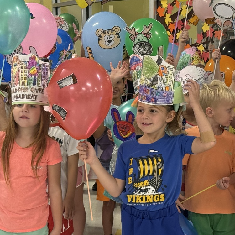 Balloons Over Broadway