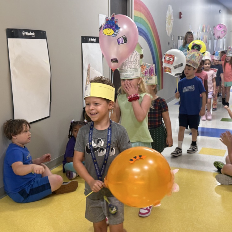 Balloons Over Broadway