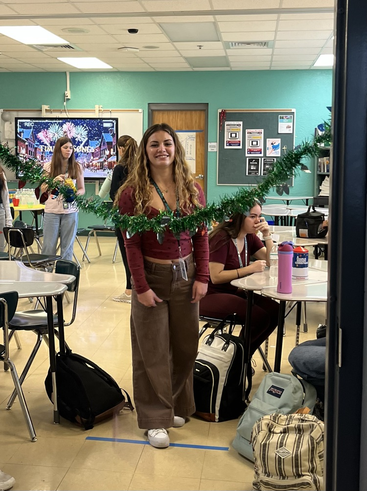 JBHS Yearbook Holiday Party 