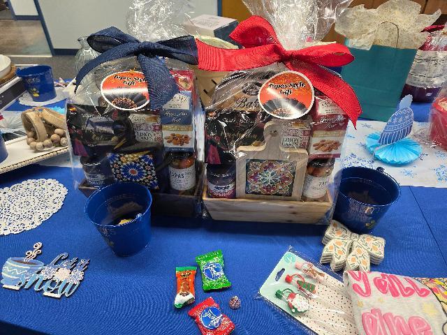 🎁✨ Holiday Magic at MCHS! ✨🎁