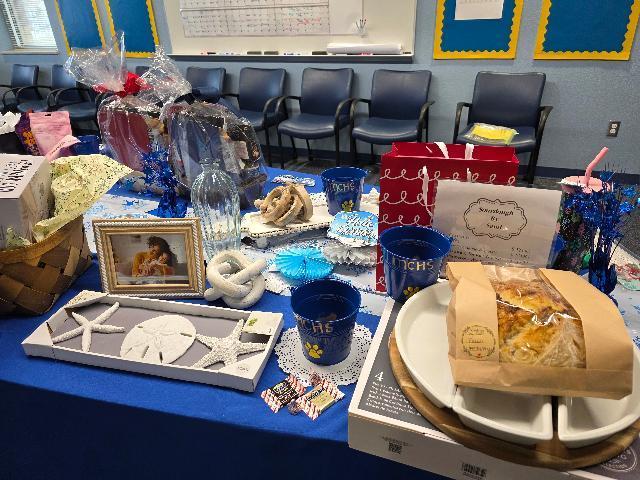 🎁✨ Holiday Magic at MCHS! ✨🎁