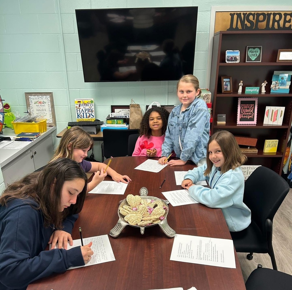 Student Leadership team preparing for Leader in Me Morning Meeting