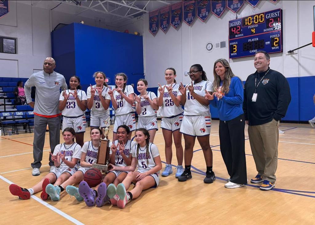 Middle school basketball champions