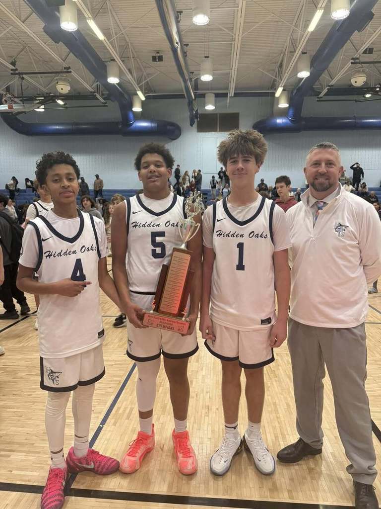 Middle school basketball champions