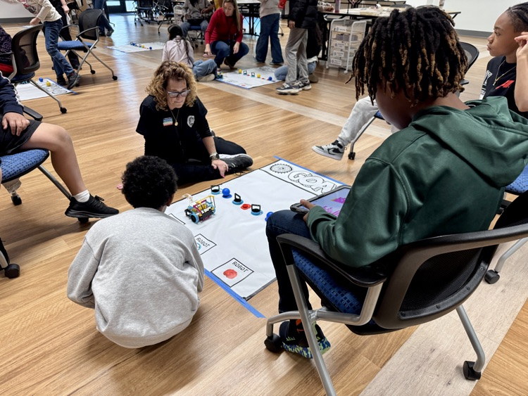 JDP students participate in STEM field experience 