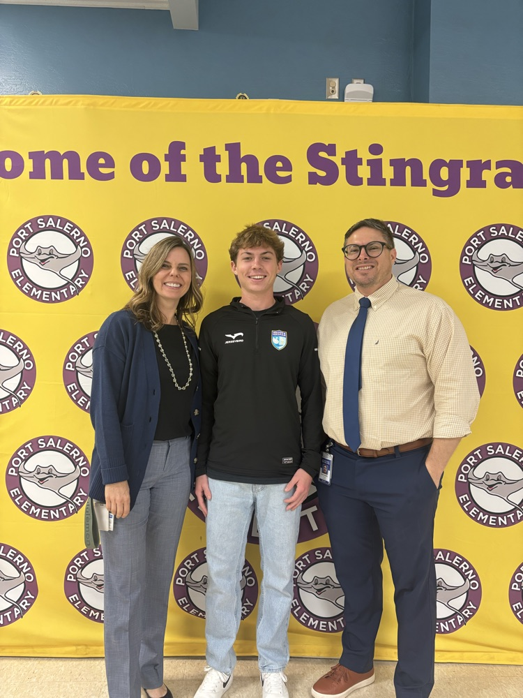 Andy Gribben former PSE student and Walton Hersham F.C. player visits PSE