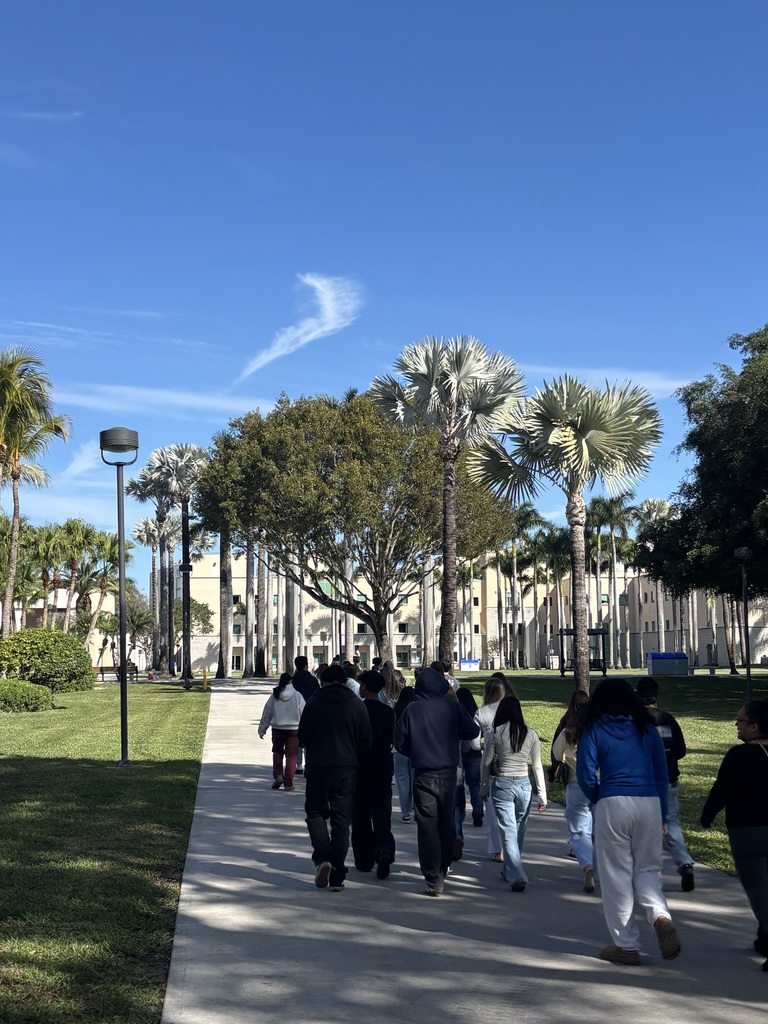 MCHS AVID Visits FAU