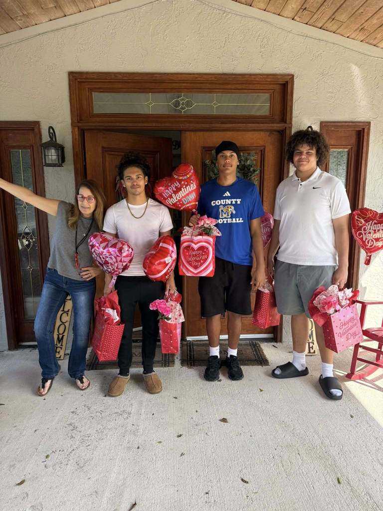 Students show heart to the community for Valentine's Day
