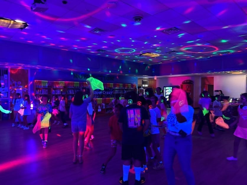 Students enjoying the Silent Disco