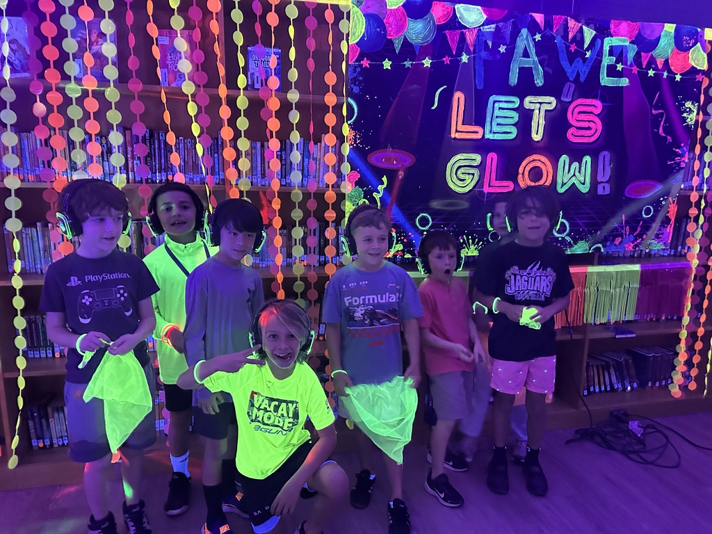 Students enjoying the Silent Disco