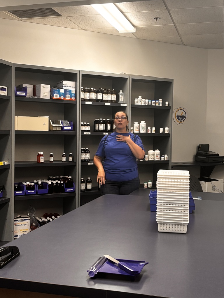 MCHS AVID Students Visits IRSC