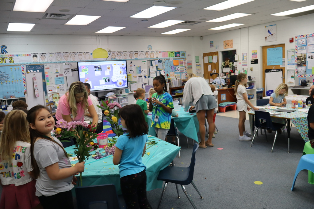 flower arranging in first grade