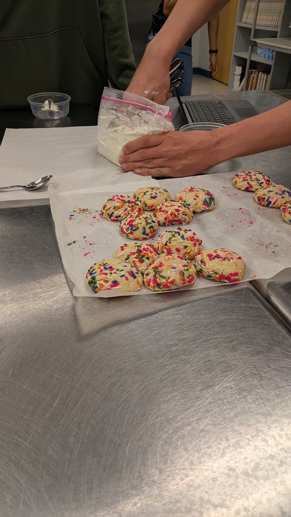 Hands‑On Learning in MCHS Nutrition & Wellness! 