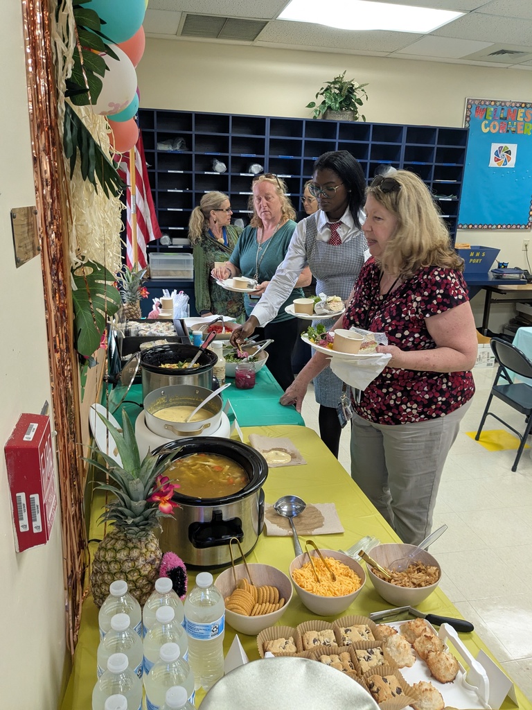Teachers enjoying lunch day 3