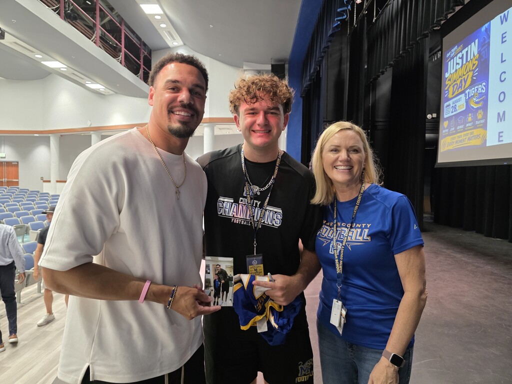 Justin Simmons with Gavin Farrell and Danielle Farrell at MCHS