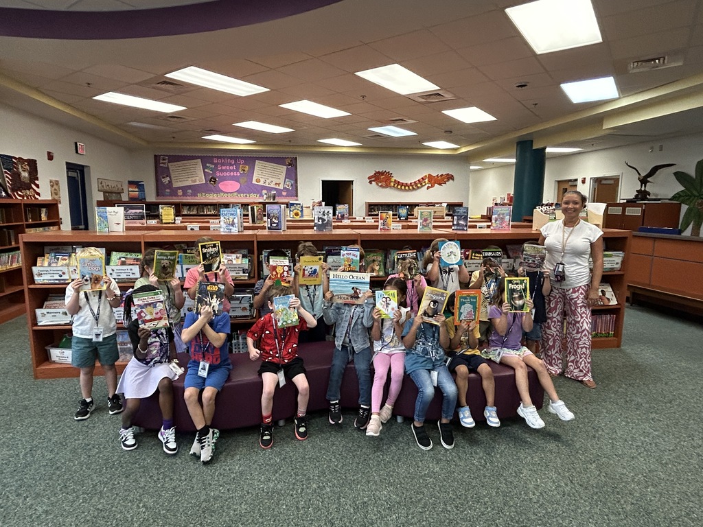 Ms Dolan's Class with books
