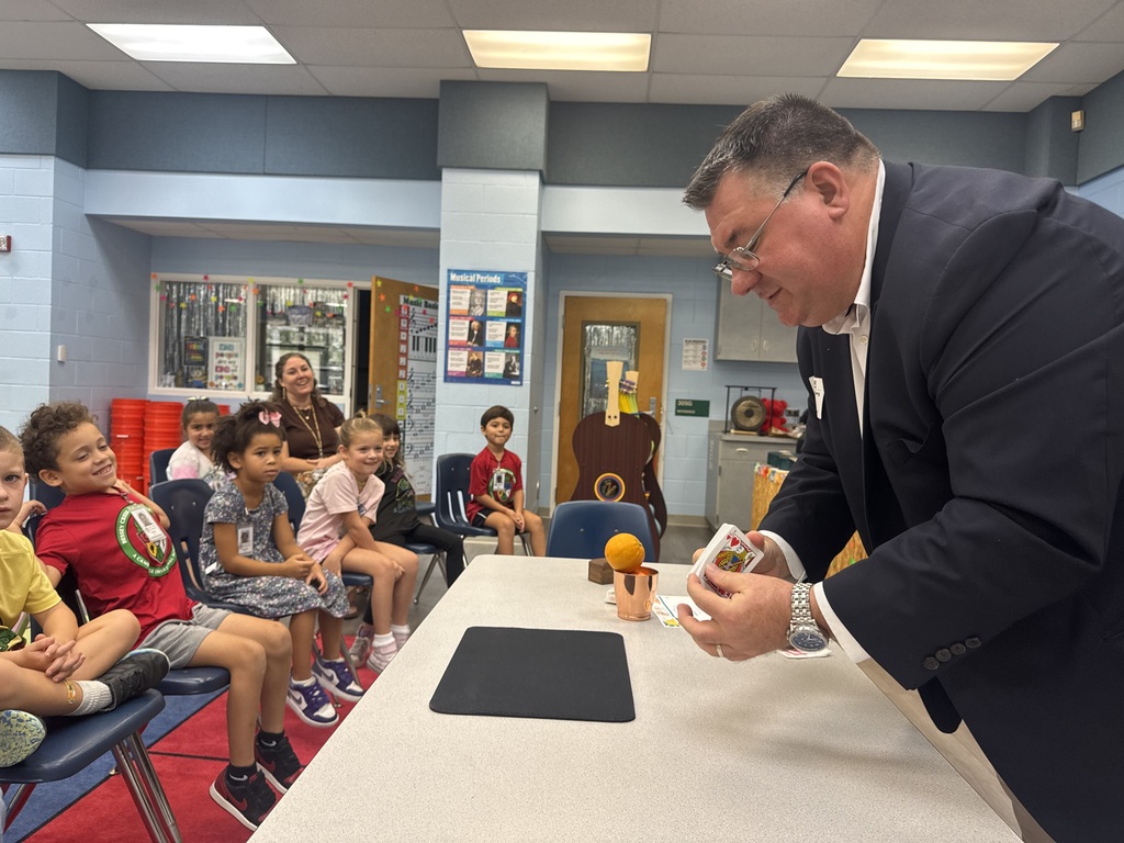 A speaker at Career Fair presents to Bessey Creek Elementary students