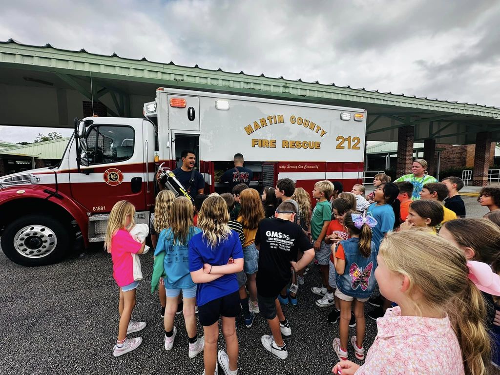 MCSD elementary students learn about community heroes: firefighters and paramedics