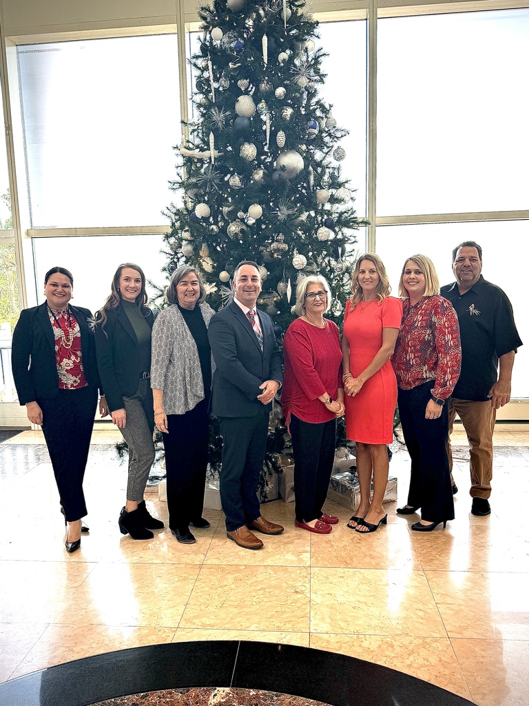 School Board members, Superintendent Maine, PSE Principal Lauren Gifford, Chief of Staff Jennifer DeShazo and MMJ Kirstie Germaine attend education-related conferences