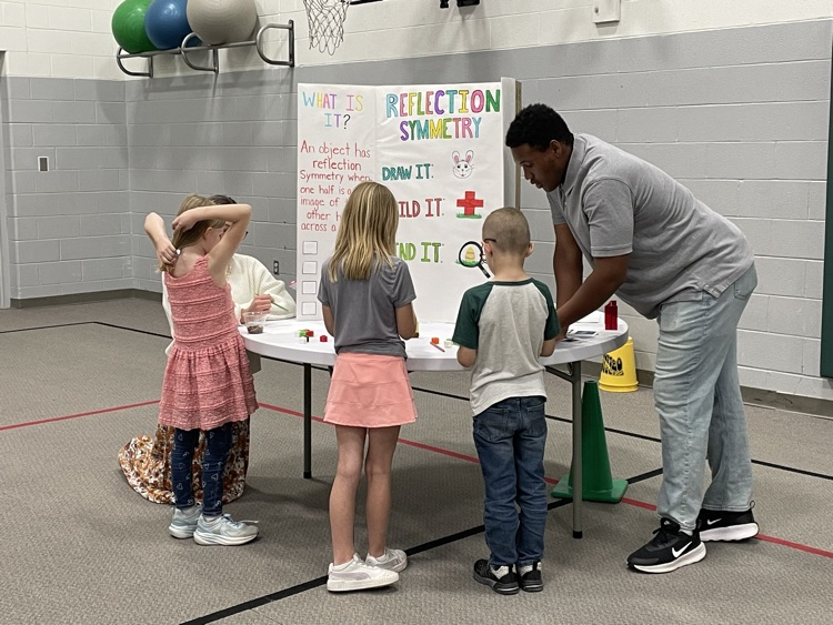 Mrs Swink and the NW Math/Science students held a fun night for our GO program and EFES students! 