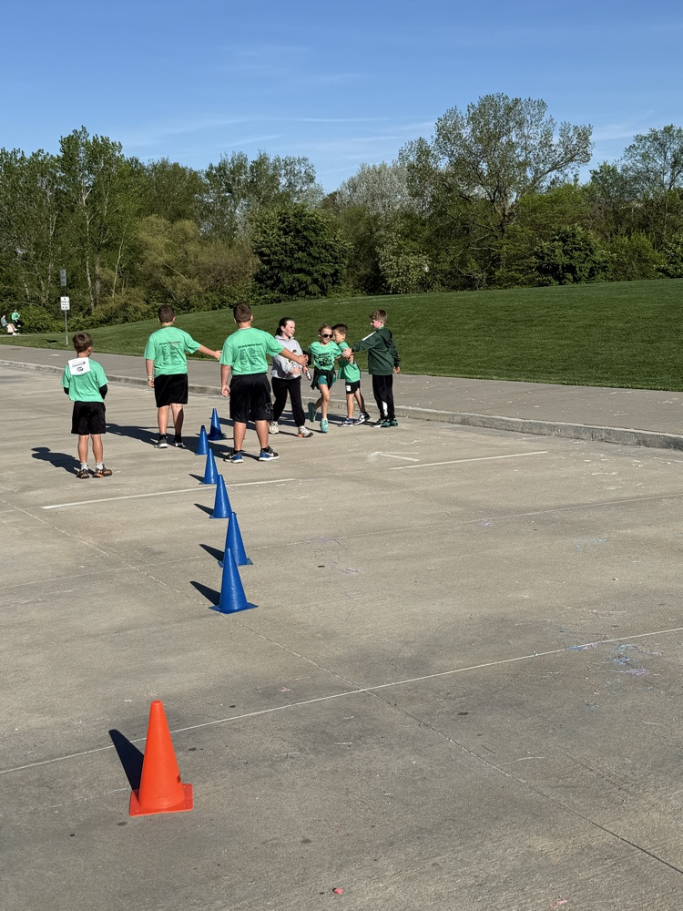 14th Speedy Spoofhound Fun Run and 5K was a huge success! Proud of our EFE staff who came out to support!