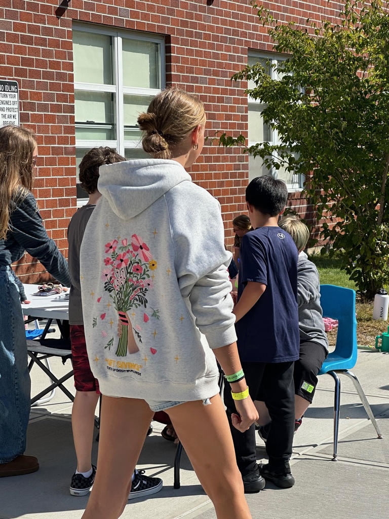 BMS students at the Walkathon checking in with faculty in order to log progress of their 100 Mile Challenge. 