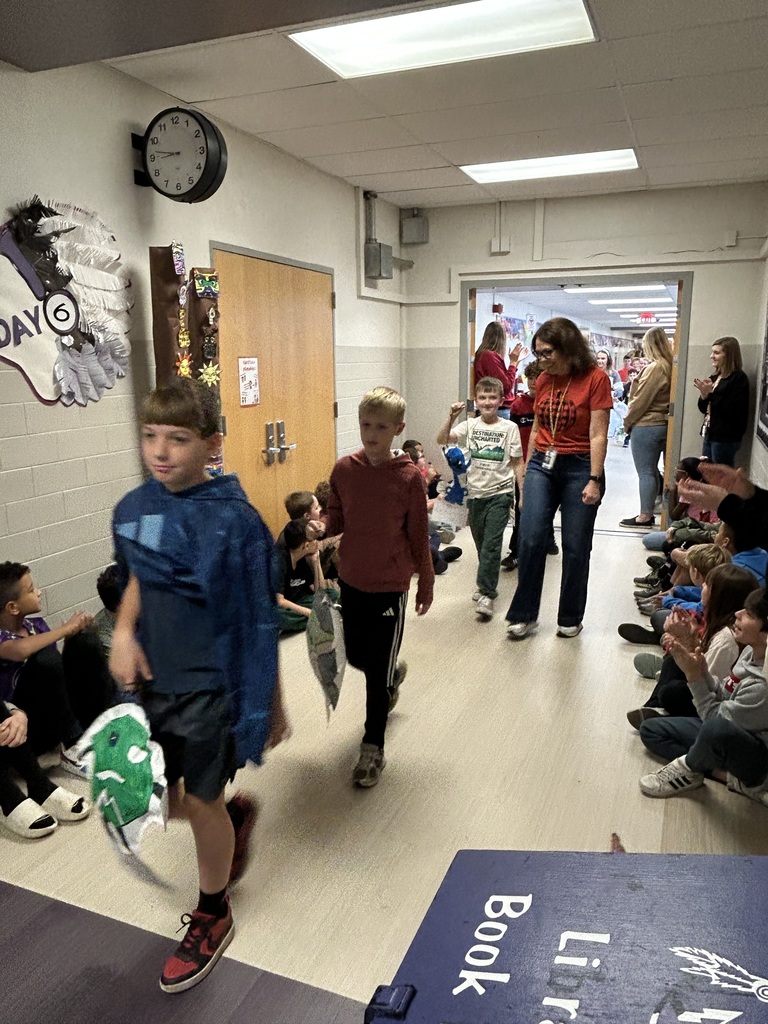 Thanksgiving parade at MES