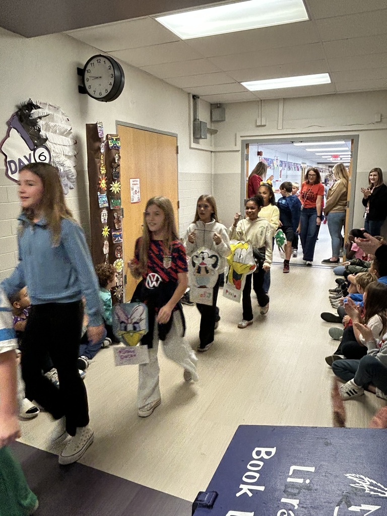 Thanksgiving parade at MES