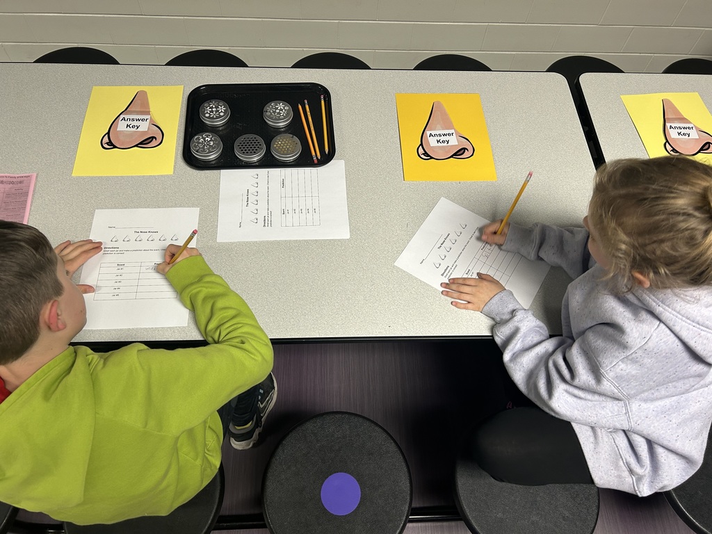 MES families participated in STEM night