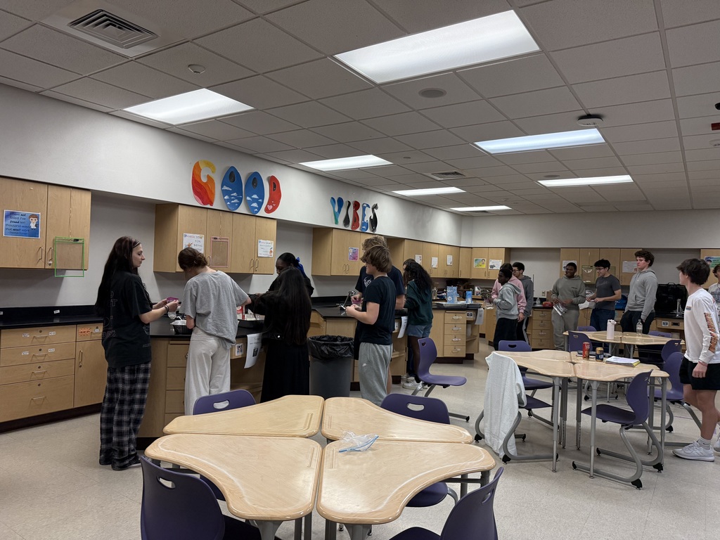 Students line up for ingredients