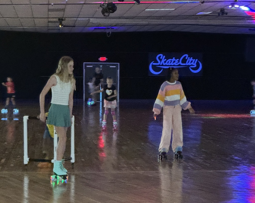 Wingate students enjoying skating at Skate City