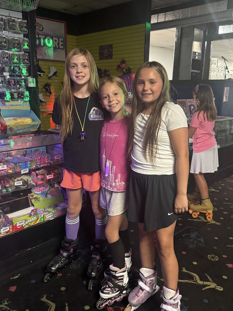 Wingate students enjoying skating at Skate City