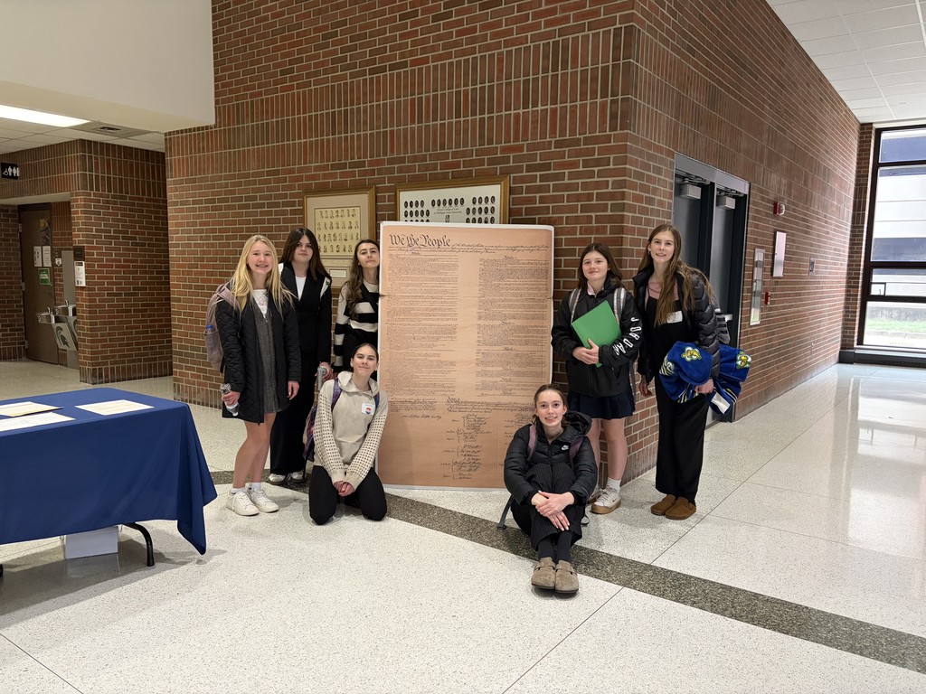 MCC Middle School Trip to Lansing