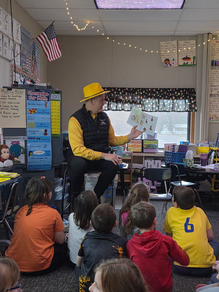 MCC Schools Scottville Elementary March is Reading Month State Farm Insurance Erin Doan