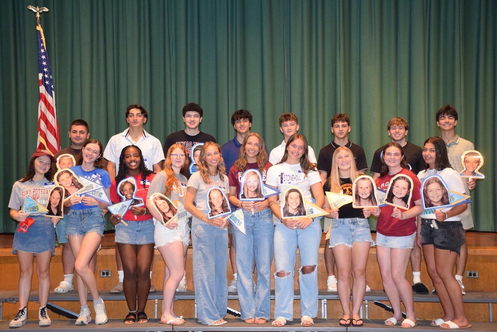 MHS Graduates return to McKenna for their Clapout