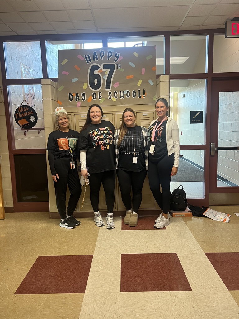 Notice their t-shirts! So creative!