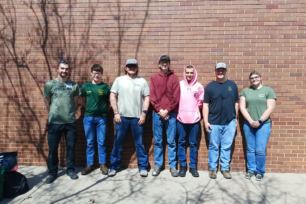 MHS Welding students at LLC