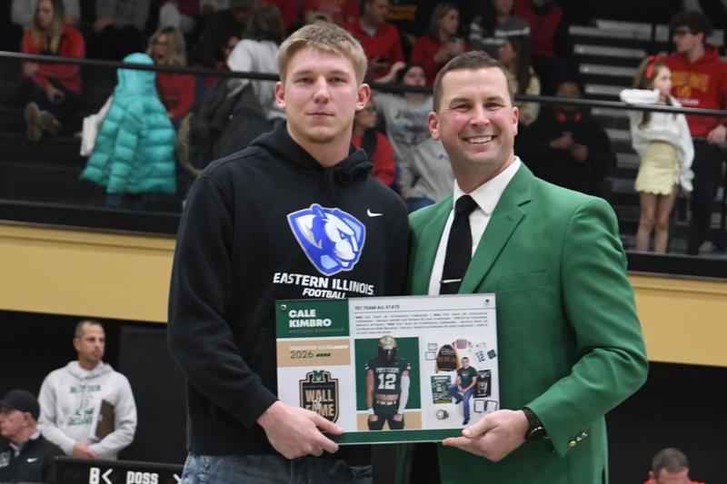 Trent Duckett with Kale Kimbro presenting his Wall of Fame Plaque